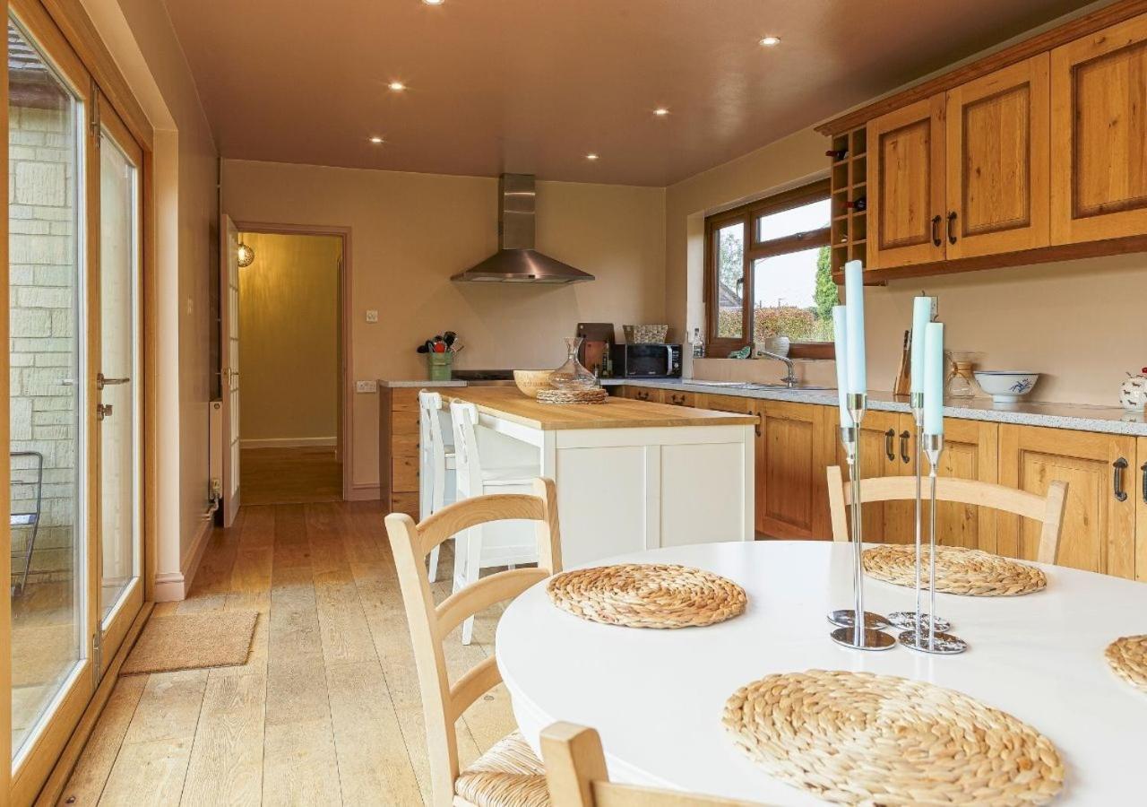 Charming 3Bd Cotswolds Family Retreat Villa Bourton-on-the-Water Exteriör bild